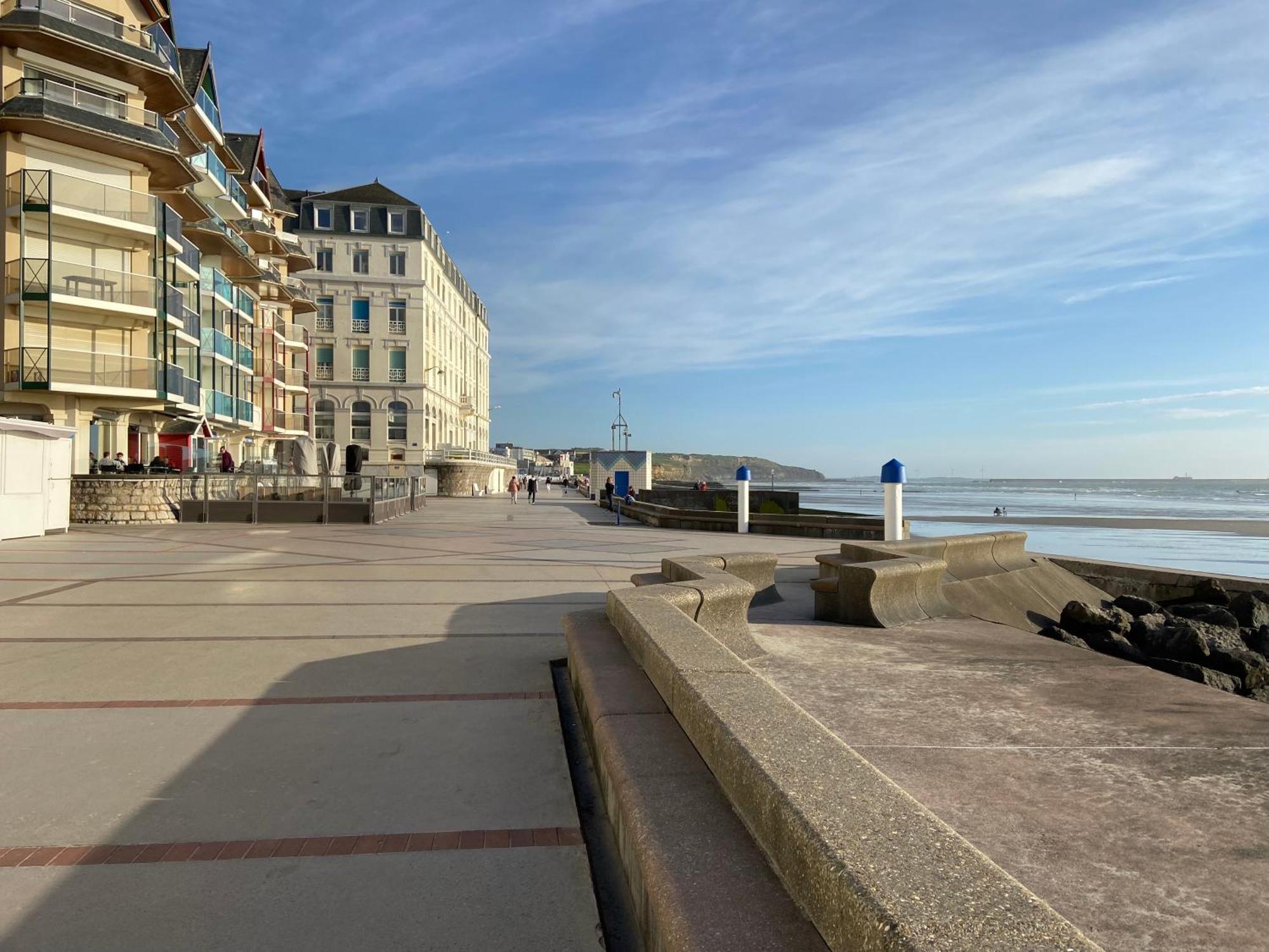 Brise De Mer Sur La Naturelle, Studio A Wimereux , Parking Exterior foto